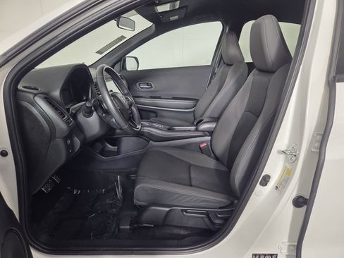 Used 2021 Honda HR-V Sport image 11