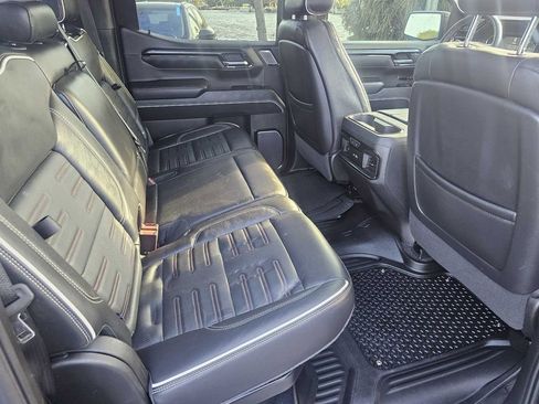 Used 2022 GMC Sierra 1500 AT4X image 24