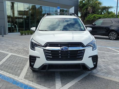 Used 2023 Subaru Ascent Limited AWD/4WD image 8