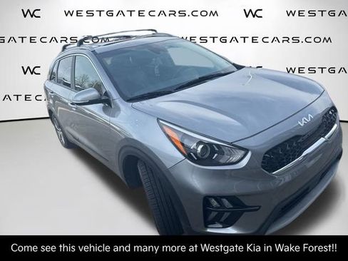 Certified 2022 Kia Niro EX Premium image 2