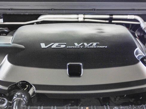 Used 2019 Chevrolet Colorado LT w/ LT Convenience Package image 26