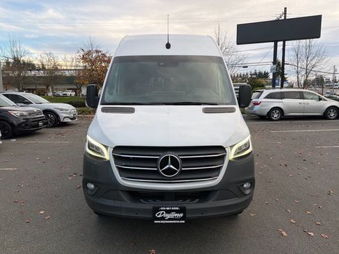 Used 2020 Mercedes-Benz Sprinter 3500 image 14