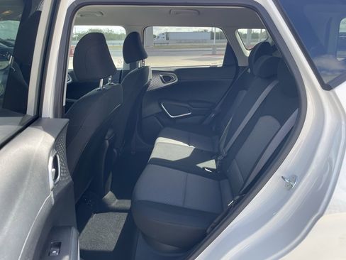 Used 2024 Kia Soul LX w/ Option Group 015 image 16