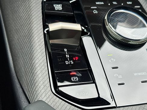 Used 2025 BMW X3 xDrive30i w/ Premium Package image 27