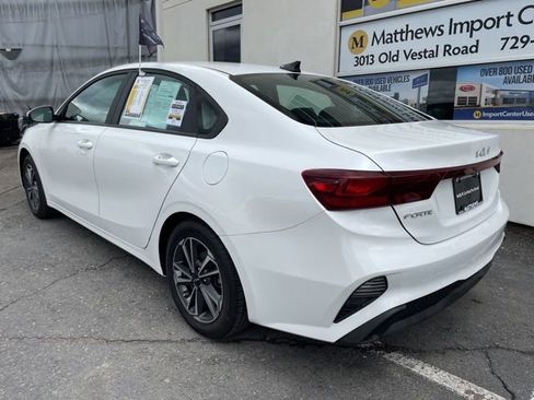 Certified 2023 Kia Forte LXS FWD image 3