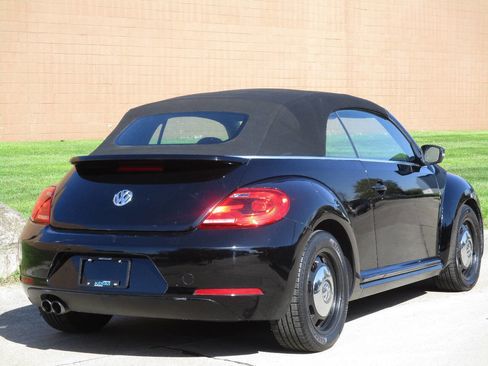 Used 2013 Volkswagen Beetle 2.5 FWD image 4