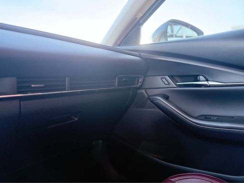 Used 2025 MAZDA CX-30 AWD 2.5 S w/ Preferred Package image 29