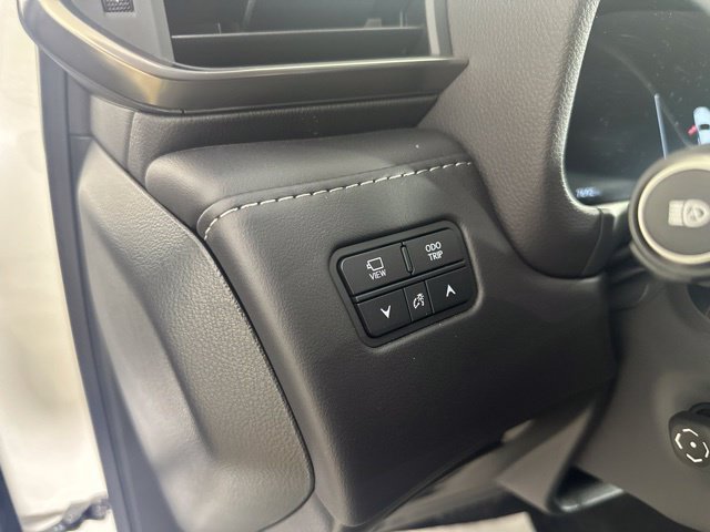 Used 2025 Lexus LX 700h Luxury w/ Appearance Package AWD/4WD image 17