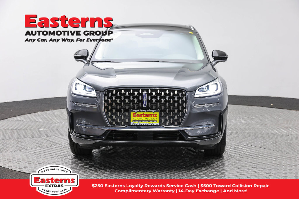 Used 2023 Lincoln Corsair Grand Touring w/ Equipment Group 301A AWD/4WD image 3