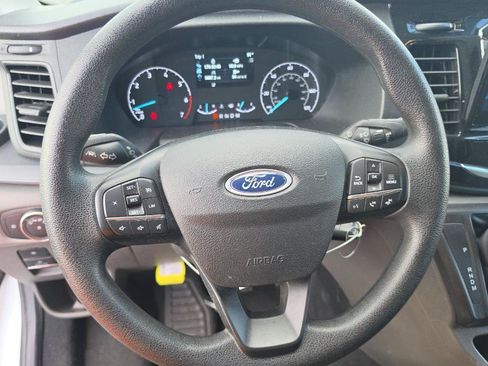 Used 2024 Ford Transit 350 XLT RWD image 13