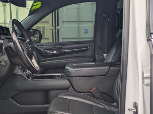 Used 2021 GMC Yukon XL Denali AWD/4WD image 23