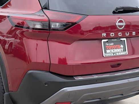 Used 2023 Nissan Rogue SL w/ SL Premium Package FWD image 7