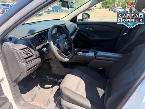 Used 2024 Nissan Rogue SV FWD image 26