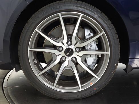 New 2026 Genesis G70 2.5T image 8