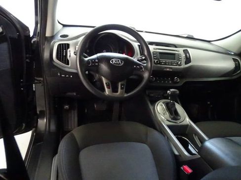 Used 2015 Kia Sportage LX FWD image 4