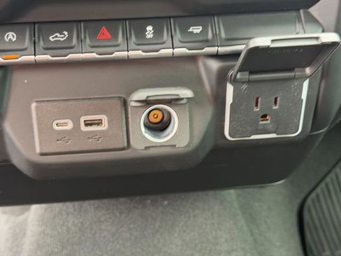 Certified 2022 Chevrolet Silverado 1500 Custom RWD image 27