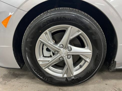 Used 2023 Hyundai Sonata SE image 14