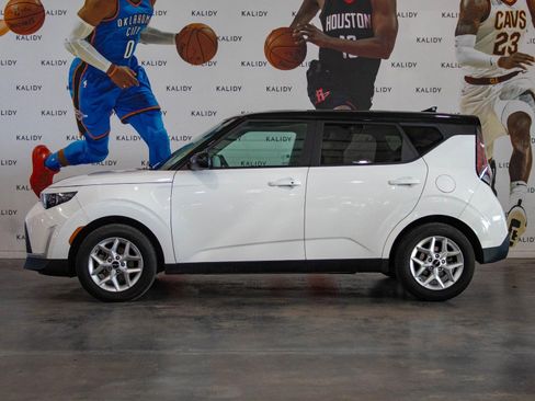 Used 2024 Kia Soul S image 17
