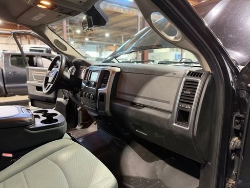 Used 2015 RAM 1500 Classic SLT image 16