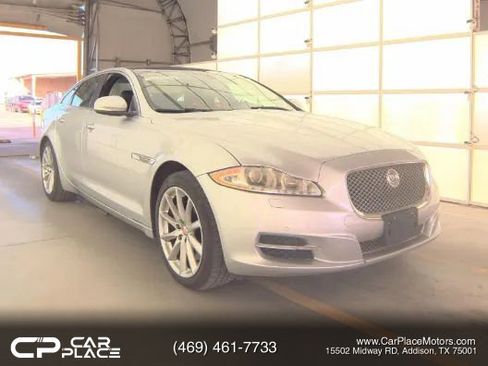 Used 2015 Jaguar XJ image 1
