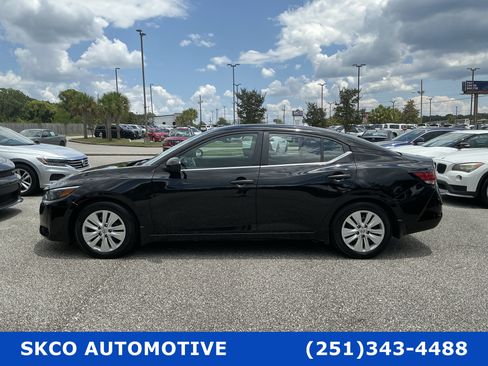 Used 2025 Nissan Sentra S FWD image 2