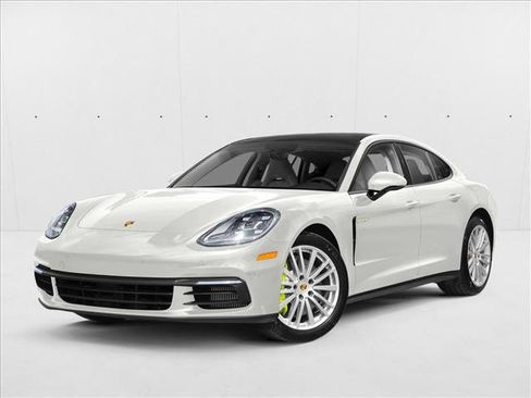 Used 2018 Porsche Panamera 4 image 1