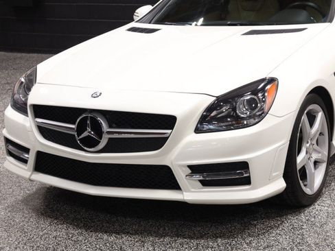 Used 2014 Mercedes-Benz SLK 250 image 18