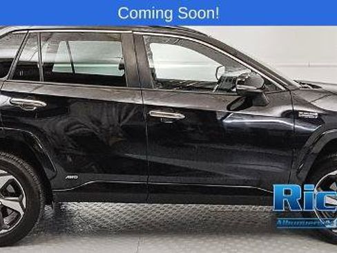 Used 2023 Toyota RAV4 SE w/ Weather & Moonroof Package AWD/4WD image 2