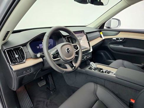 New 2026 Volvo XC90 T8 Plus image 16