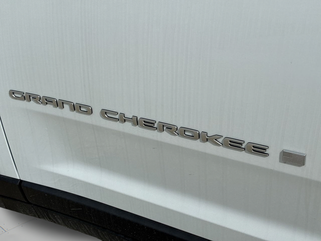 New 2025 Jeep Grand Cherokee Laredo X w/ Luxury Tech Group I RWD image 44