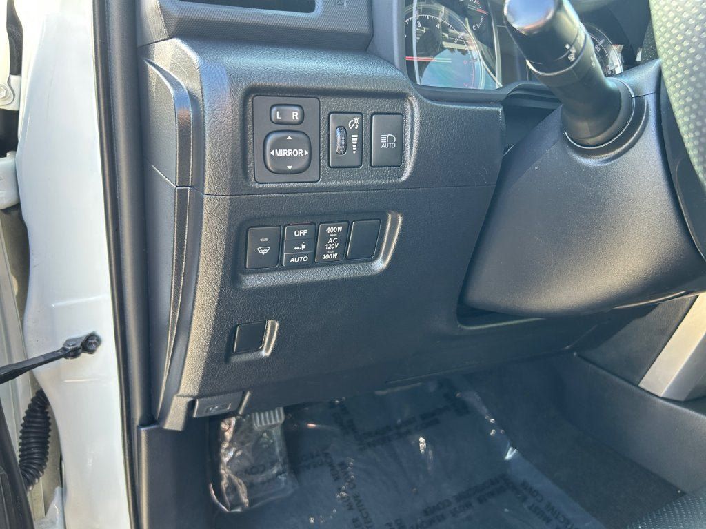 Used 2021 Toyota 4Runner Limited AWD/4WD image 20