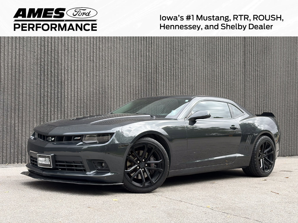 Used 2015 Chevrolet Camaro SS w/ RS Package RWD image 1