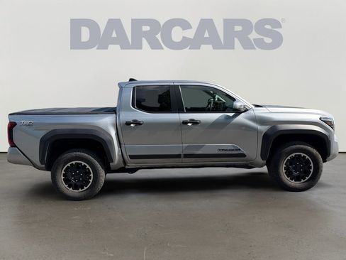 Used 2024 Toyota Tacoma TRD Off-Road w/ TRD Off Road Upgrade Package AWD/4WD image 8