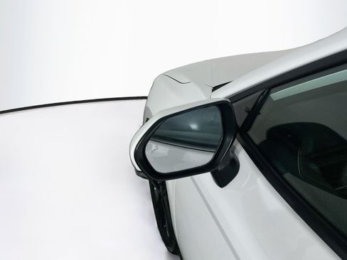 Used 2025 Toyota Camry SE FWD image 16