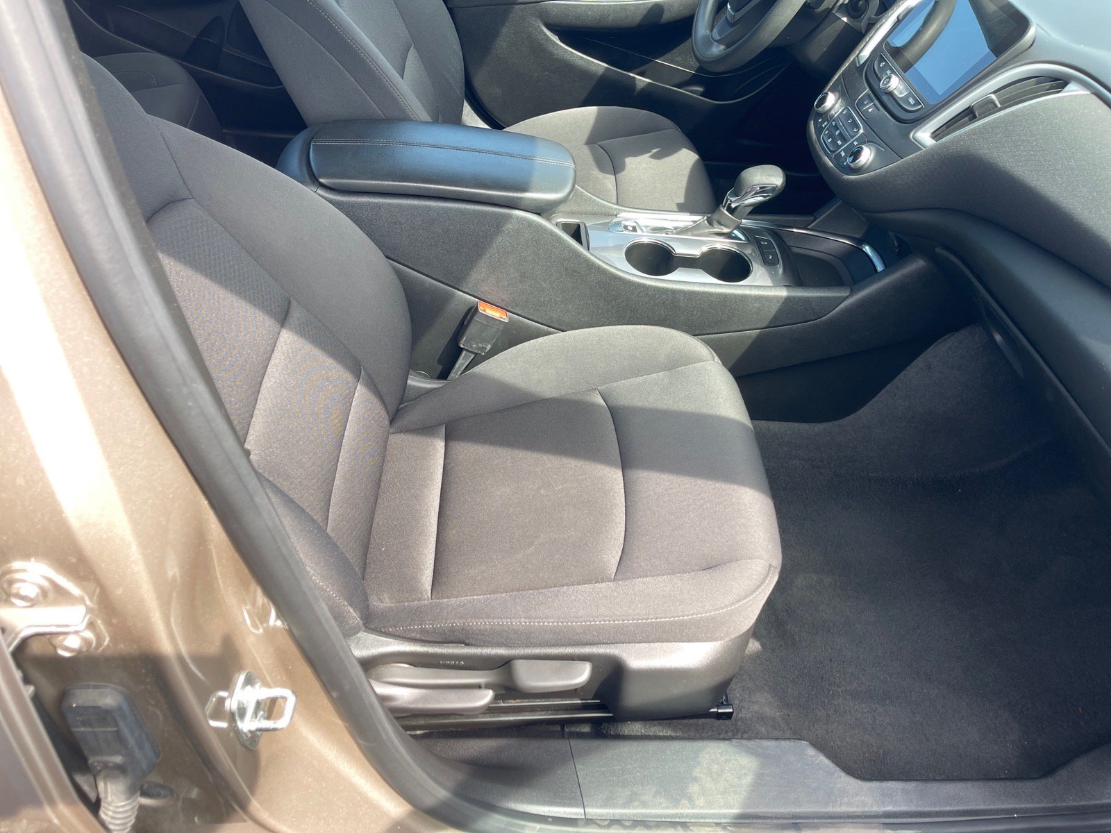 Used 2024 Chevrolet Malibu LT FWD image 18