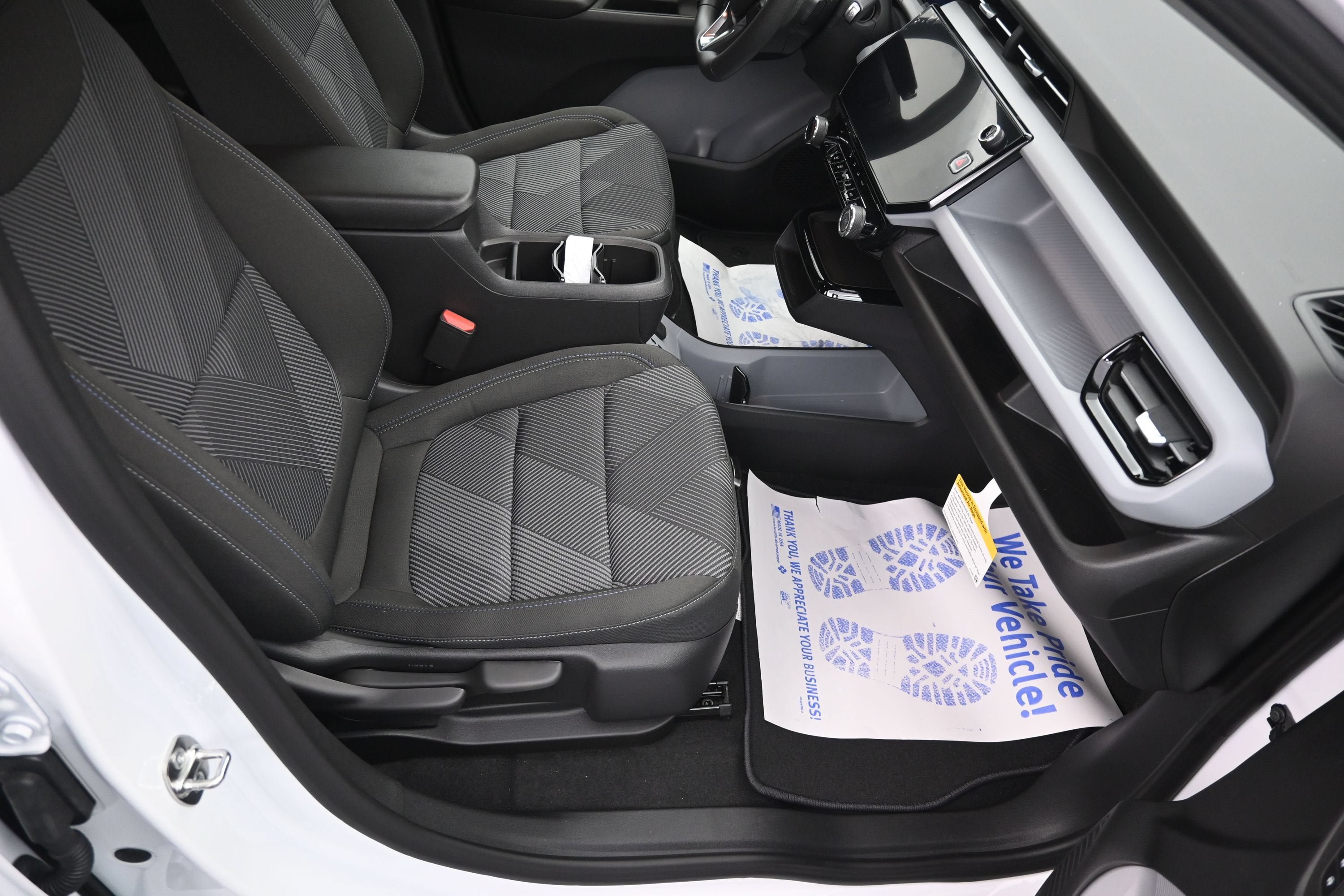 New 2027 Chevrolet Bolt LT FWD image 29