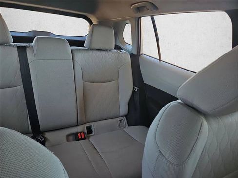 Used 2024 Toyota Corolla Cross L FWD image 7
