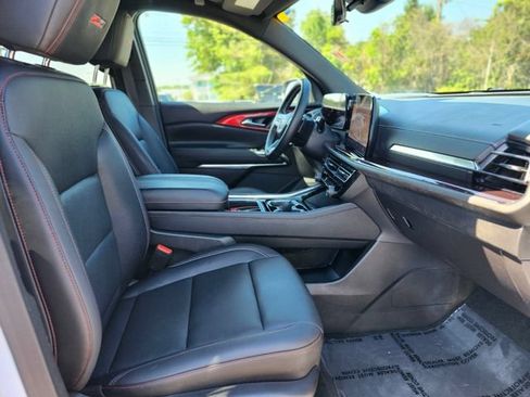 Used 2026 Chevrolet Traverse Z71 w/ Driver Confidence Package AWD/4WD image 11