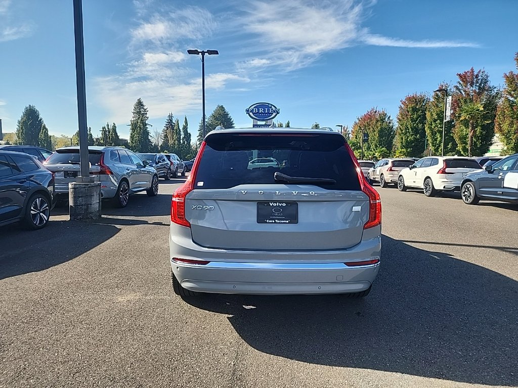 Used 2024 Volvo XC90 T8 Plus w/ Protection Package Premier AWD/4WD image 4