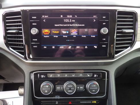 Used 2023 Volkswagen Atlas SEL image 21