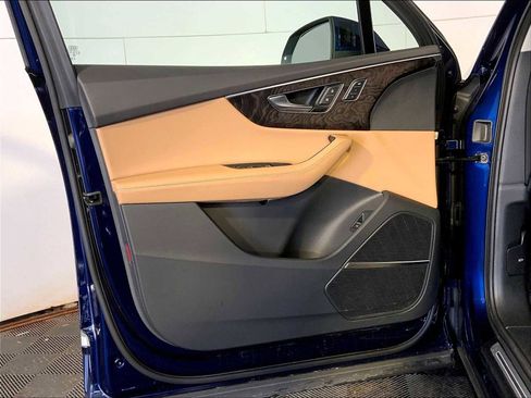 Used 2023 Audi Q7 3.0T Premium Plus image 25