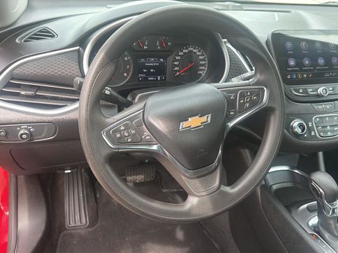 Used 2023 Chevrolet Malibu LT FWD image 17