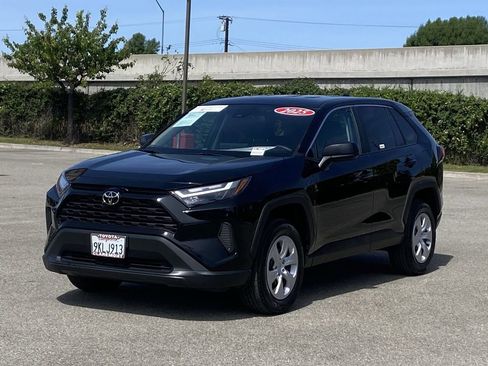 Certified 2025 Toyota RAV4 LE image 38