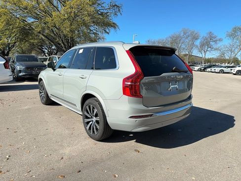 Used 2025 Volvo XC90 B6 Plus image 4