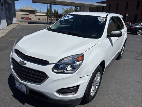 Used 2016 Chevrolet Equinox LS FWD image 1
