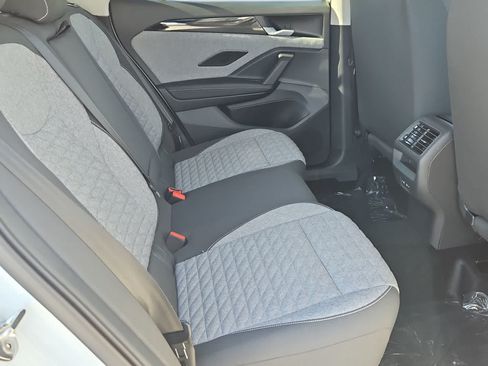 Certified 2026 Volkswagen Tiguan S FWD image 21