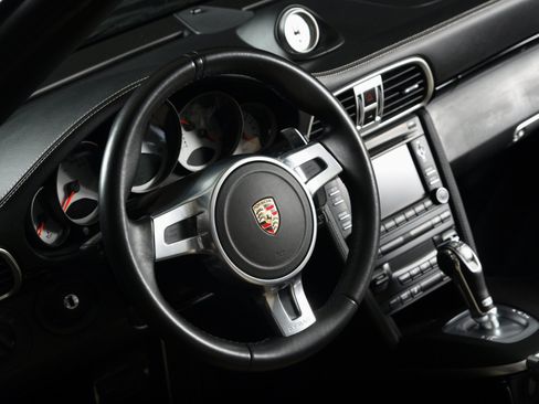 Used 2011 Porsche 911 Turbo S AWD/4WD image 3