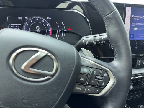 Used 2024 Lexus NX 250 FWD image 38