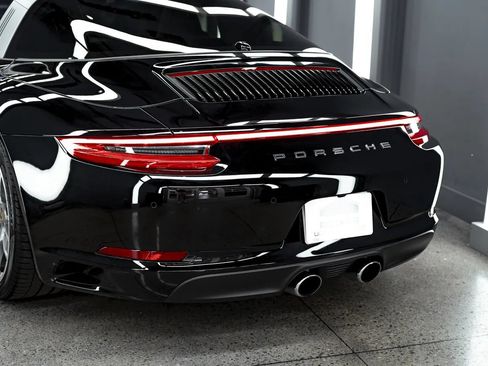 Used 2019 Porsche 911 Targa 4 AWD/4WD image 40