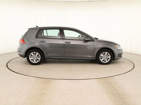 Used 2017 Volkswagen Golf S FWD image 8
